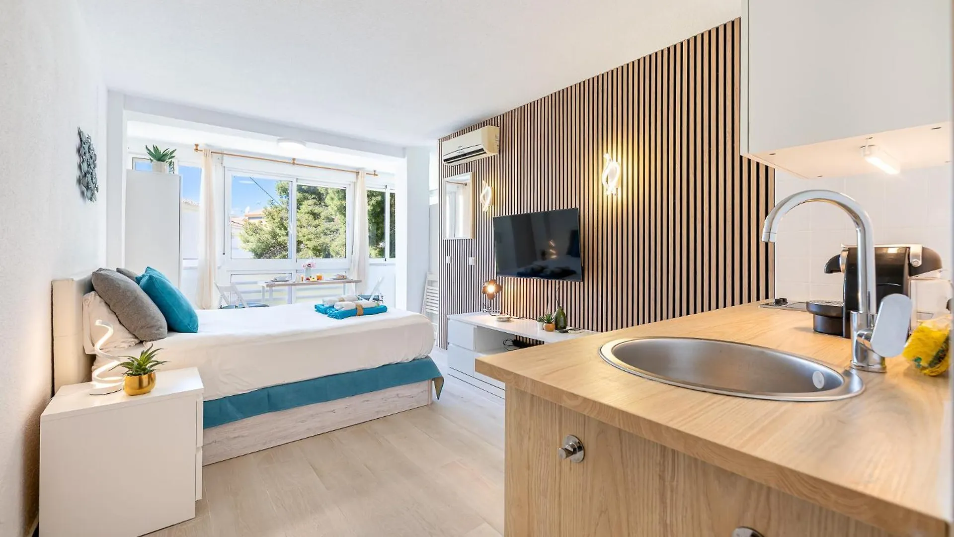 797 Holiday Rentals - Studio In Benalmadena Close To Beach 0*,  Spanje